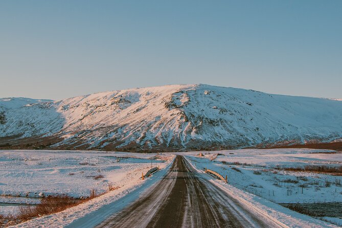 Golden Circle, Secret Lagoon & Friðheimar (Small Group) - Geysir and Strokkur: Catch the Eruption Rhythm
