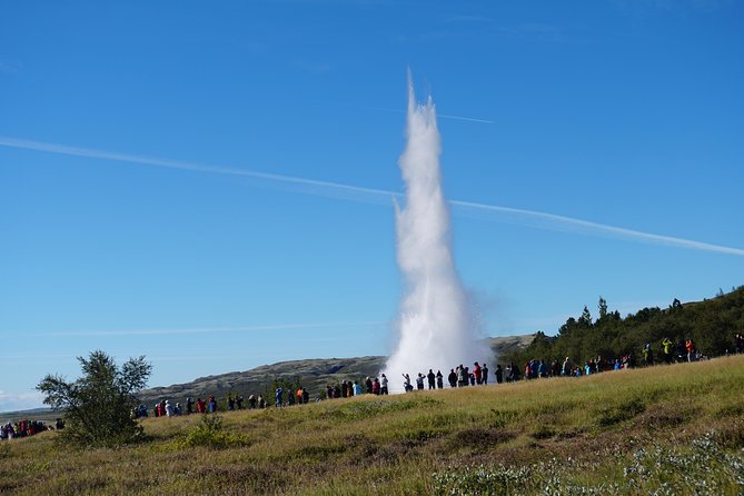 Golden Circle Small-Group Tour by Superjeep from Reykjavik - Geysir in Haukadalur: timing Strokkur like a pro