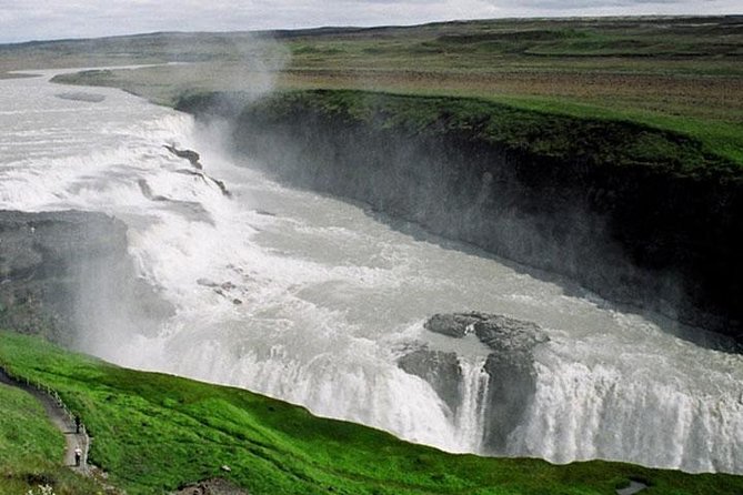 Golden Circle Small-Group Tour by Superjeep from Reykjavik - Small-group logistics: what comfort really means in a jeep