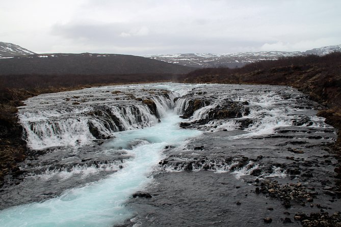 Golden Circle Tour - Secret Lagoon in Flúðir: relaxation that still has a small geyser show