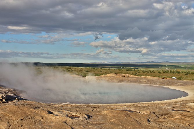 Golden Circle with extra G - Stop 5 Oxararfoss: walking between continental plates