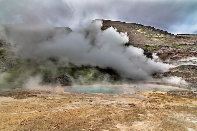 Helicopter Flight Over Geothermal Landscapes from Reykjavik - Who should book this geothermal helicopter flight?