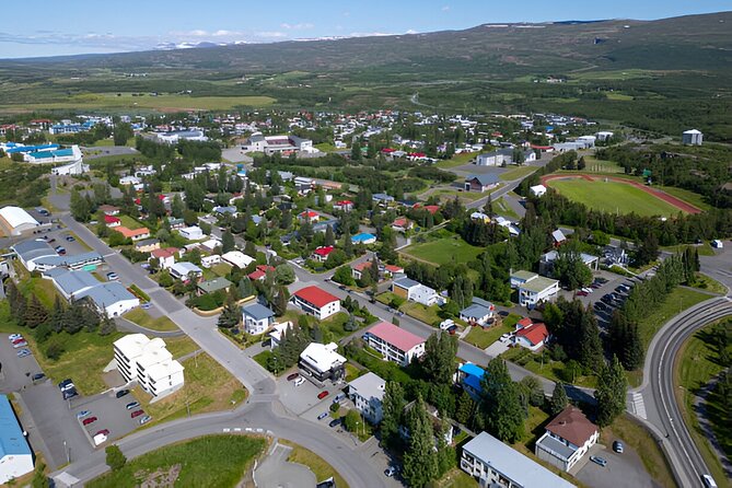 Highlands Bus Transfer: Reykjavik / Hella to the Landmannalaugar - The Exact Timing: 7:00 AM Reykjavik Pickup, 8:25 AM Hella, 11:00 AM Arrival