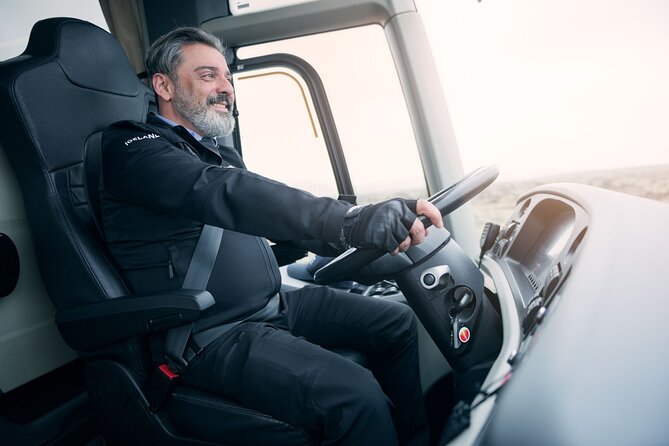 Iceland: Airport Transfer Between Reykjavík Center and Keflavík - Who this transfer suits best, and who should rethink it