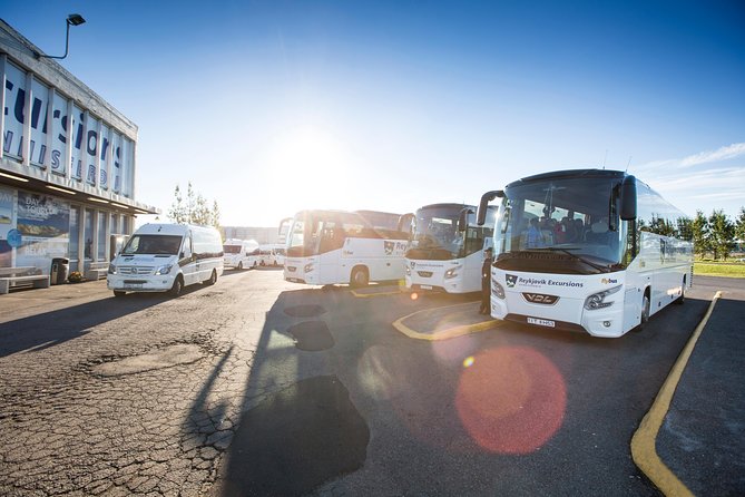 Iceland: Airport Transfers between Keflavik and Reykjavik Hotels - Who Should Book This Transfer, and Who Might Want a Different Option