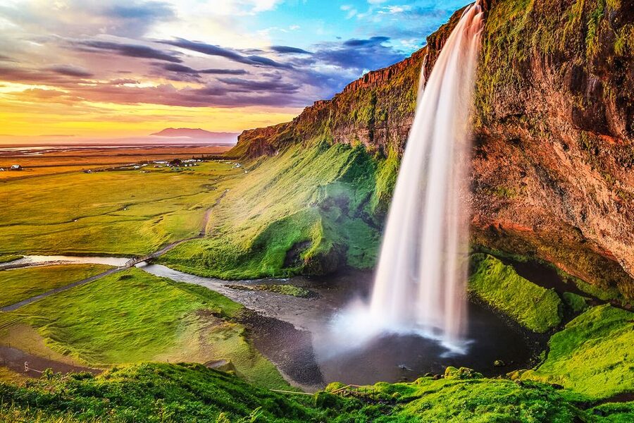 Iceland: Full-Day South Coast, Black Beach & Waterfalls Tour - Why the South Coast Classics Work So Well in One Day