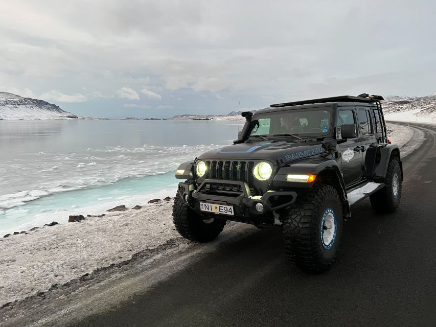 Iceland in a nutshell, private Super Jeep - Surtshellir Lava Cave: Seeing Volcanic Action Up Close