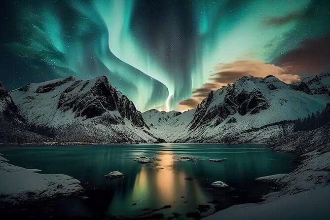Iceland Northern Lights Tour Magical Winter Night Experience - Reykjanes Peninsula Viewing Stop: Volcanic Backdrop and Hot-Spring Country