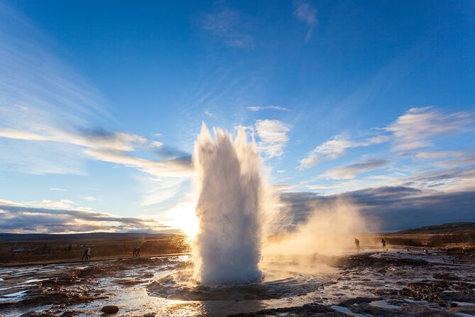Iceland´s Golden Circle Minibus daytour - Golden Circle by Minibus With Pickup and On-Board WiFi