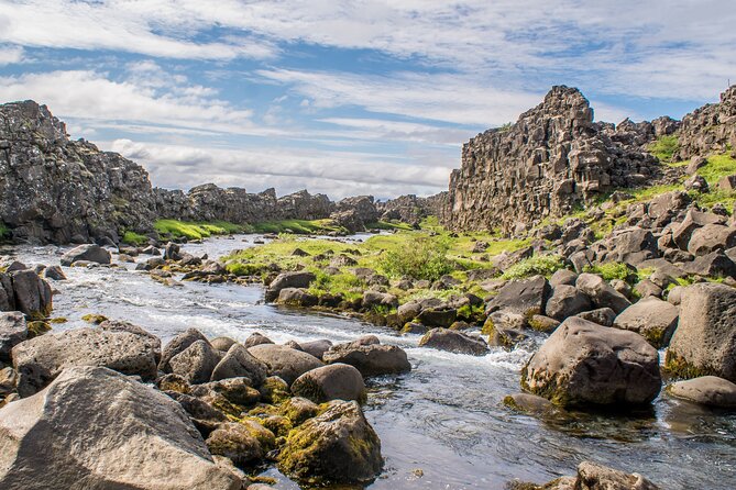 Iceland´s Golden Circle Minibus daytour - Kerid Crater Lake: Colorful Caldera Views at the End