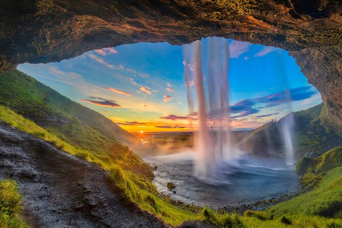Iceland South Coast Stunning Sights - Group Size and Pace: Who This Tour Fits Best