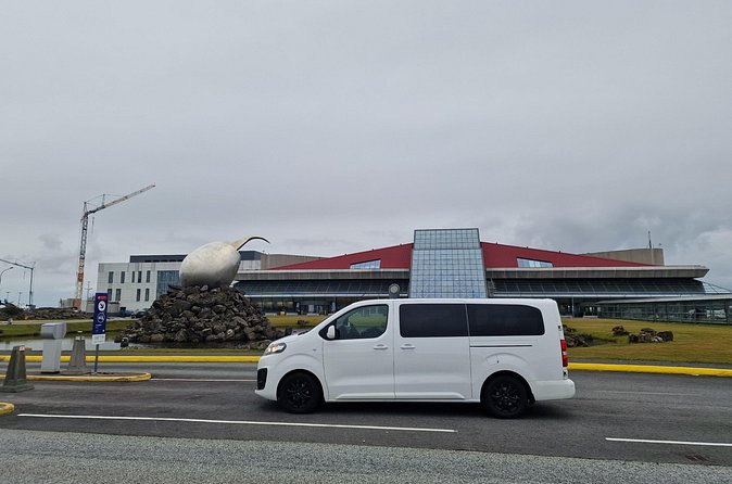 Keflavik Airport Private Transfer One Way - Who this transfer suits best (and who might skip it)