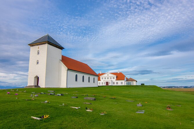 Keflavik International Airport Private Transfer - Your luggage plan, suitcase rules and oversized gear