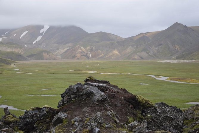 Landmannalaugar, Hekla, Sigoldugljufur 4x4 tour with Hiking - Ljótipollur Lake for 30 Minutes: Ugly Pond Maar Magic
