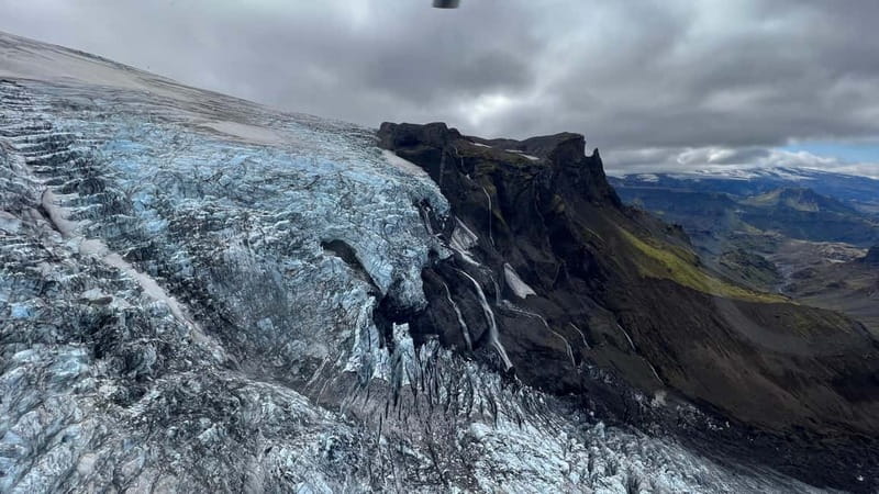 Landmannalaugar: Helicopter tour with 3 Landings - Eyjafjallajökull: seeing a volcano system, not just a famous event