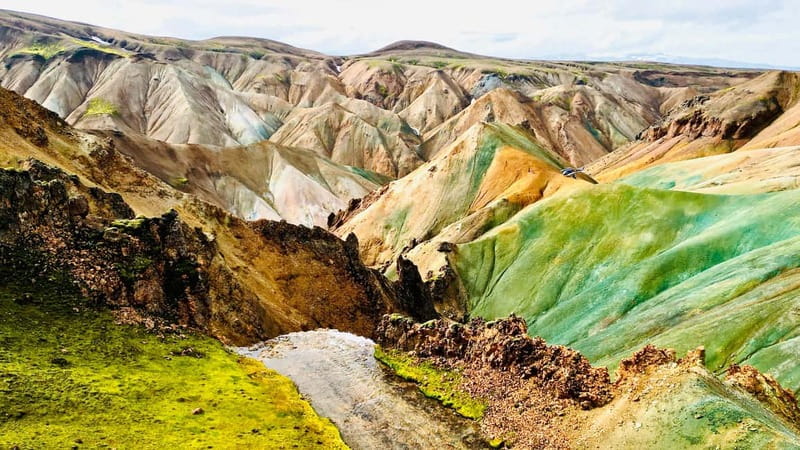Landmannalaugar: Helicopter tour with 3 Landings - Why helicopter time is the best way to “read” Iceland