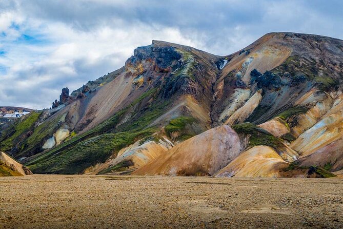 Landmannalaugar Hiking, Haifoss Waterfall and Hot Springs Tour - Group size and the comfort level you can expect