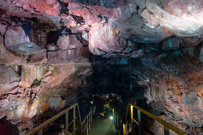 Lava Caving Experience - What to wear and bring so you enjoy it