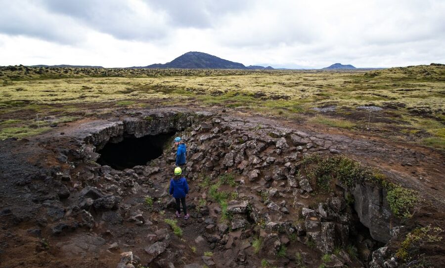 Leidarendi Cave: Lava Tunnel Caving from Reykjavik - Reykjavik to Reykjanes: the ride sets the mood