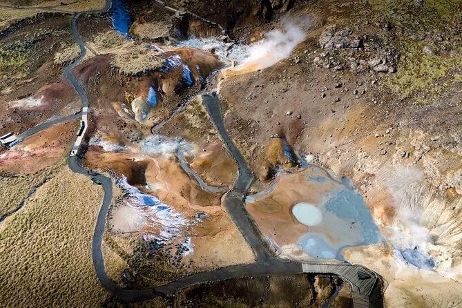 Luxury Private Tour of Reykjanes Peninsula Volcanic Wonders - Stop 3: Gunnuhver hot springs, intense heat and an eerie legend