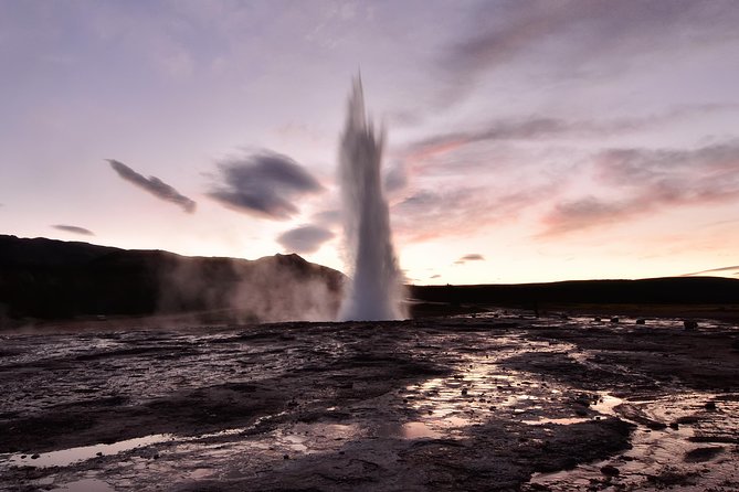 Midnight Sun Golden Circle Small-Group Tour from Reykjavik - Why the Golden Circle feels different at midnight sun hours