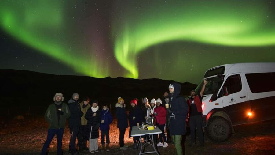 Northern Lights: 4x4 Adventure with Treats, Photos & Cocoa - The Waiting Part: Cocoa, Pastries, Hand Warmers, and a Guide Watching the Sky