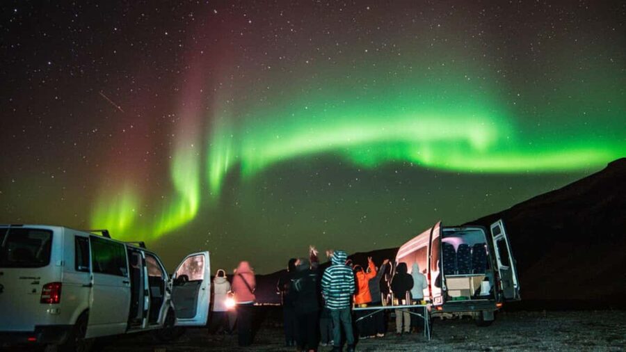 Northern Lights: 4x4 Adventure with Treats, Photos & Cocoa - Pickup in Reykjavik, Then Out Toward Darker Skies