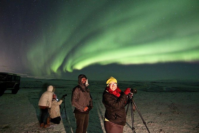 Northern Lights and Stargazing Small-Group Tour with Local Guide - How the aurora hunt starts in central Reykjavik