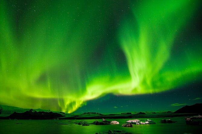 Northern Lights Boat Cruise from Reykjavik - The northern lights part: how this tour helps you wait well