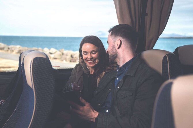 Northern Lights Guided Bus Tour from Reykjavik - The Aurora Science Talk: Why Your Guide’s Explanation Helps You Watch
