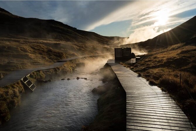 Northern Lights Hike to Reykjadalur Hot River - Stop 2, Reykjadalur Gonguleio: geothermal trail in darkness