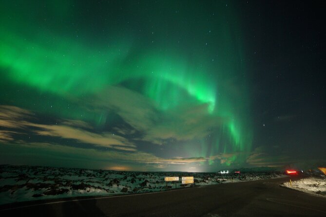 Northern Lights In luxury off-road SUV with Photos and Treats - Aurora Basecamp: what you get with the included admission