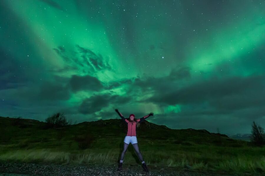 Northern Lights in Mini Bus, Photos, Hot Cocoa and Pastries - How the 4-Hour Timing Fits the Real World