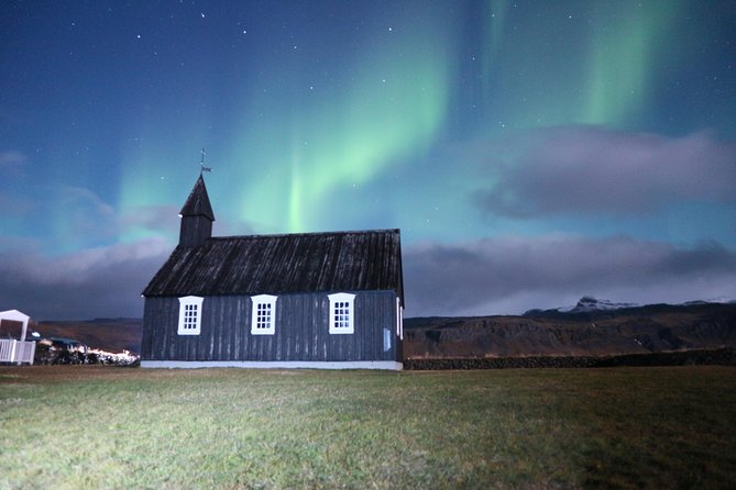 Northern Lights Midnight Adventure Small-Group from Reykjavík - Price and group size: where the value really comes from