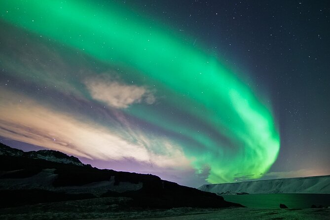Northern Lights Minibus Tour with Hot Cocoa, Blankets & Photos - Stop 2: The Aurora Spot, Blankets, Hot Cocoa, and Photo Moments