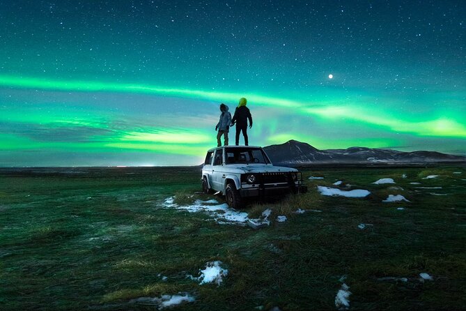 Northern Lights Small-Group Tour with Free Photos & Hot Chocolate - Key Highlights Worth Booking For