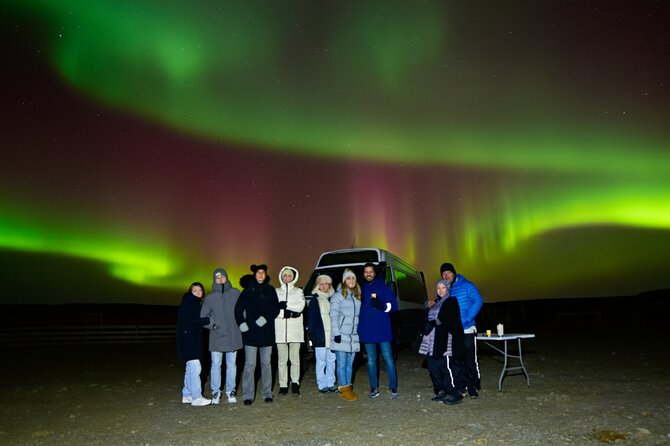 Northern Lights Tour: Cozy Night Adventure with Hot Chocolate - Reykjavík Northern Lights, but with a cozy, structured plan