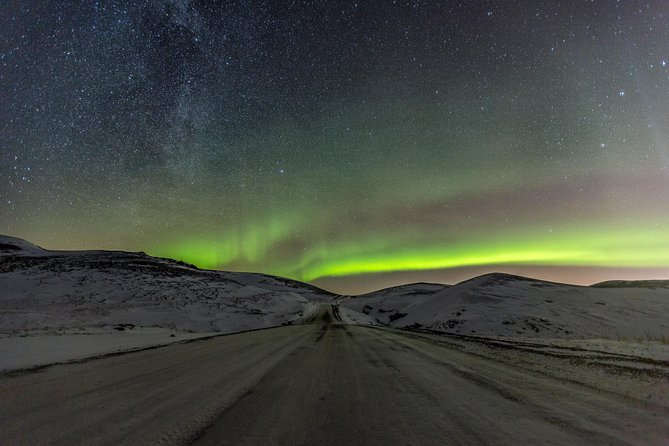 Northern Lights Tour from Reykjavik in a Super Jeep - Reykjavik in the rearview mirror: why this hunt starts right