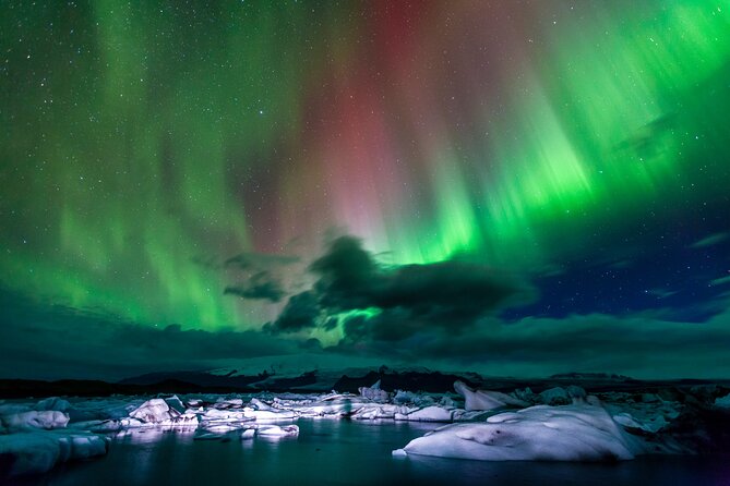 Private 4-hour Northern Lights Tour with Expert Local Guides - A private aurora hunt, built for small groups