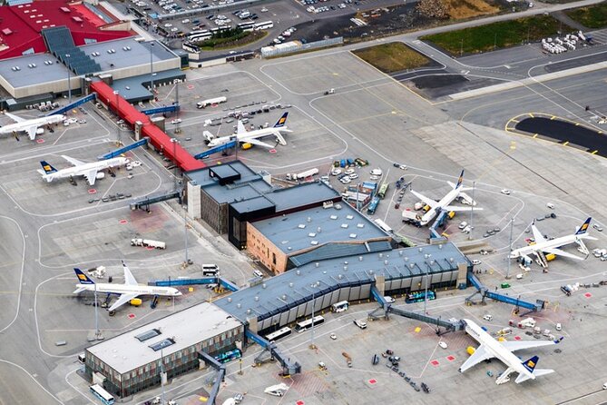 Private Airport Transfer from Reykjavik to Keflavik Int. Airport - Keflavik Arrivals to Your Reykjavik Hotel, Without the Headache