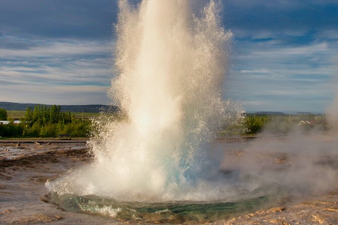 Private Bespoke Golden Circle Tour - Reykjavik pickup and a luxury ride that buys you time