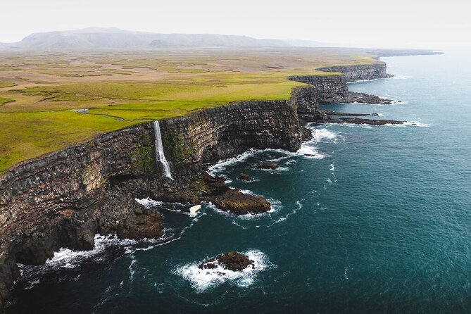 Private Bespoke Reykjanes Peninsula Tour - Kleifarvatn Lake passing views, a quiet geology moment