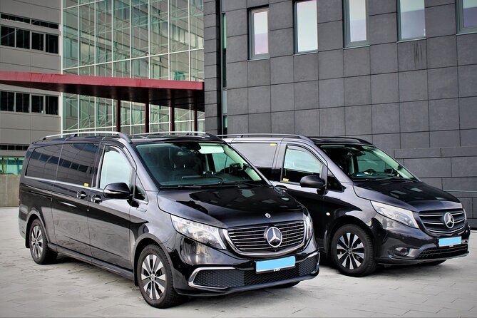 Private Keflavik Airport Transfer (One Way) - KEF to Reykjavik Without the Airport Chaos