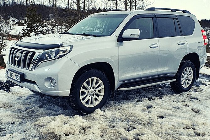 Private Keflavik Airport Transfer (Round trip) - Price and value for up to 3 people