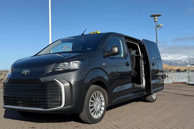 Private Keflavik Airport Transfer to/from Reykjavik - Drop-Off in Reykjavik: Flexible Where You Need to Be