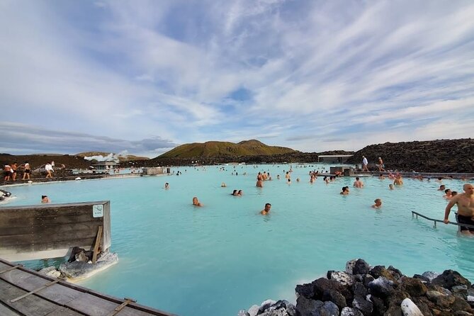 Private Luxury Transfer from Reykjavik to Blue Lagoon - When you might choose something cheaper instead