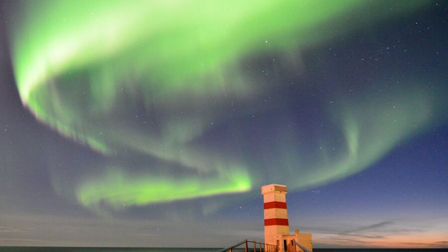 Private Northern Lights Tour - Aurora Base camp option, only if it matches your priorities