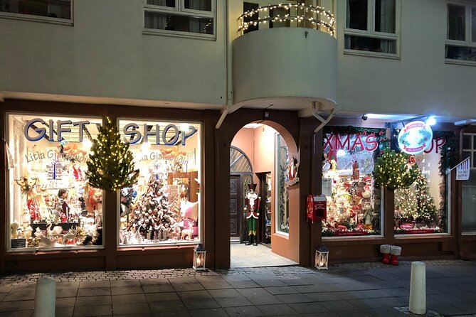 Private Reykjavik Christmas Food Tour - Le KocK and hangikjöt: start with a classic Icelandic Christmas plate