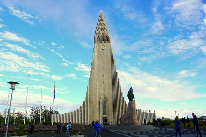 Private Reykjavik City Tour in Multi-Language Guide Options - Price and logistics: what you’re actually paying for