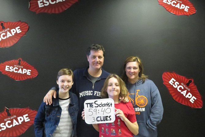 Private Reykjavik Escape Game Experience: The Scientist 1 - The mission story: stealing a cancer cure discovery from a scientist
